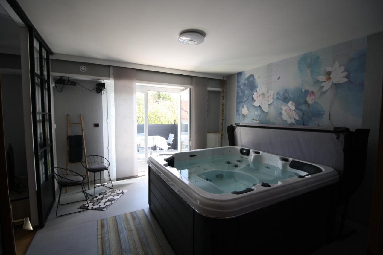 Villa Faby, Jacuzzy Sauna Privatif Saint-Maurice  Bagian luar foto